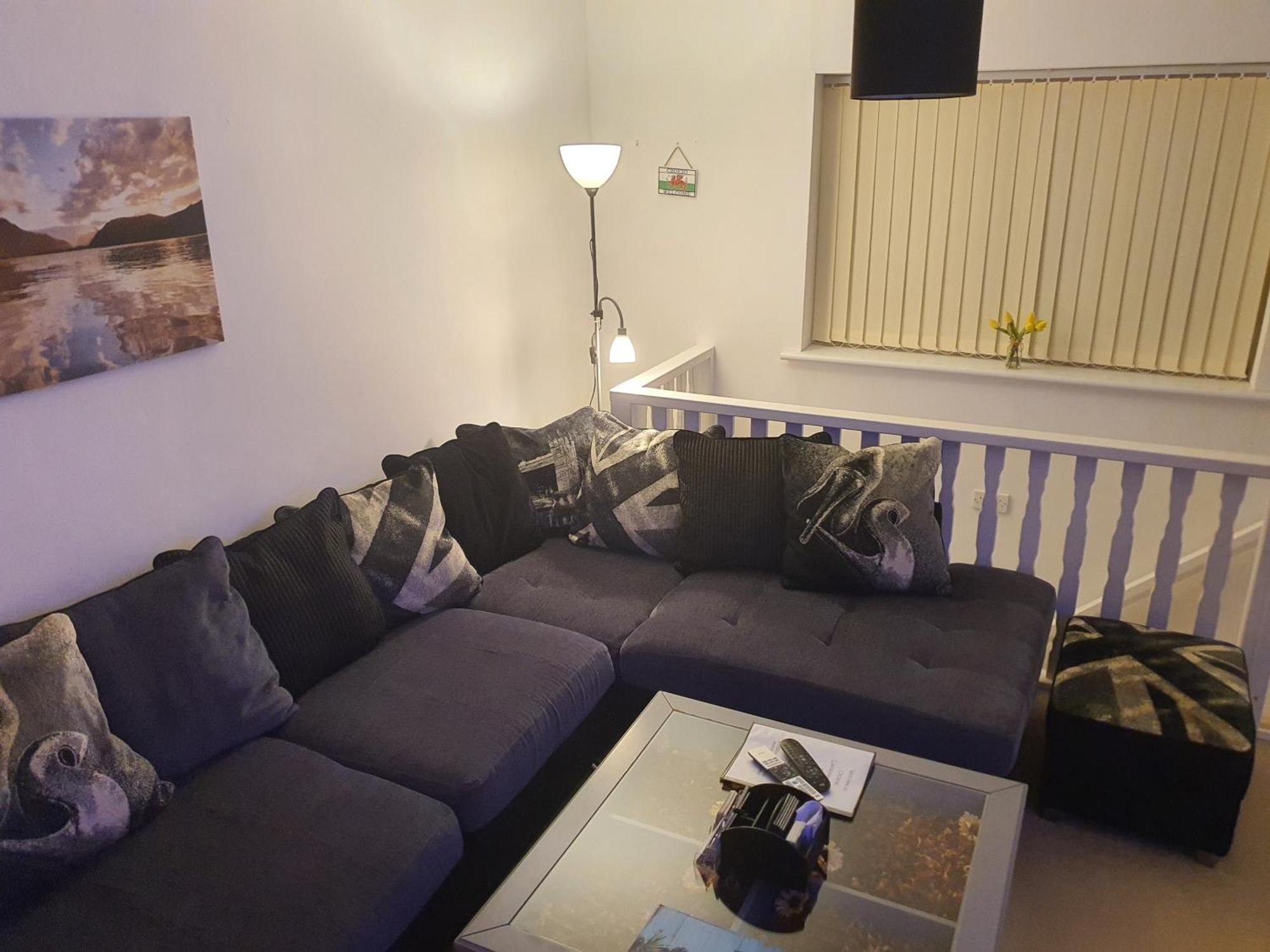 Idyllic 2 Bedroom Self-Contained Upsidedown Annexe Llandrindod Wells Exteriör bild