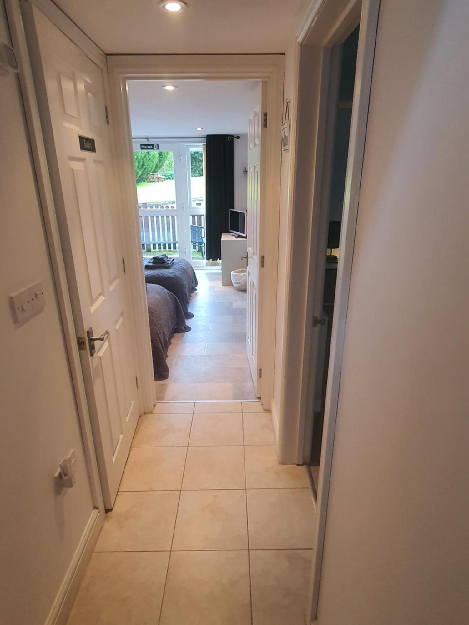 Idyllic 2 Bedroom Self-Contained Upsidedown Annexe Llandrindod Wells Exteriör bild