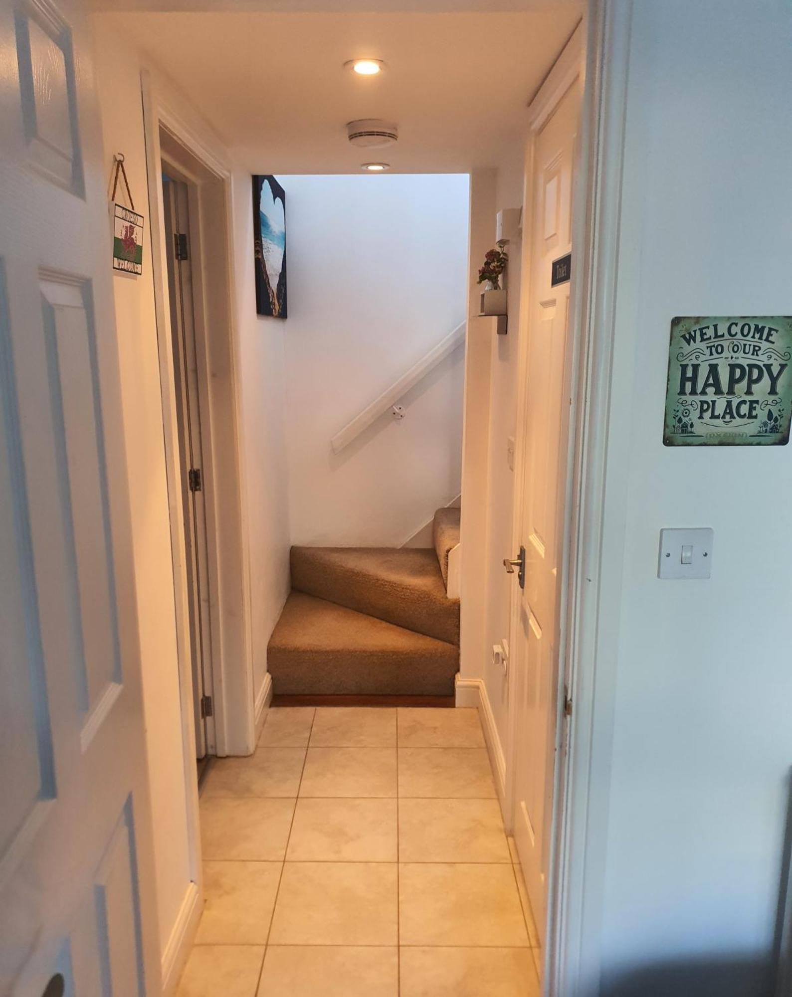 Idyllic 2 Bedroom Self-Contained Upsidedown Annexe Llandrindod Wells Exteriör bild